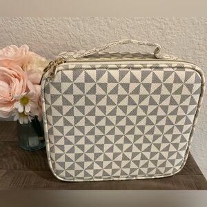 Travel Makeup Case - Checkered Neutral Cream